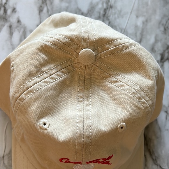 Coca-Cola hat with golf ball and tee - Picture 4 of 9